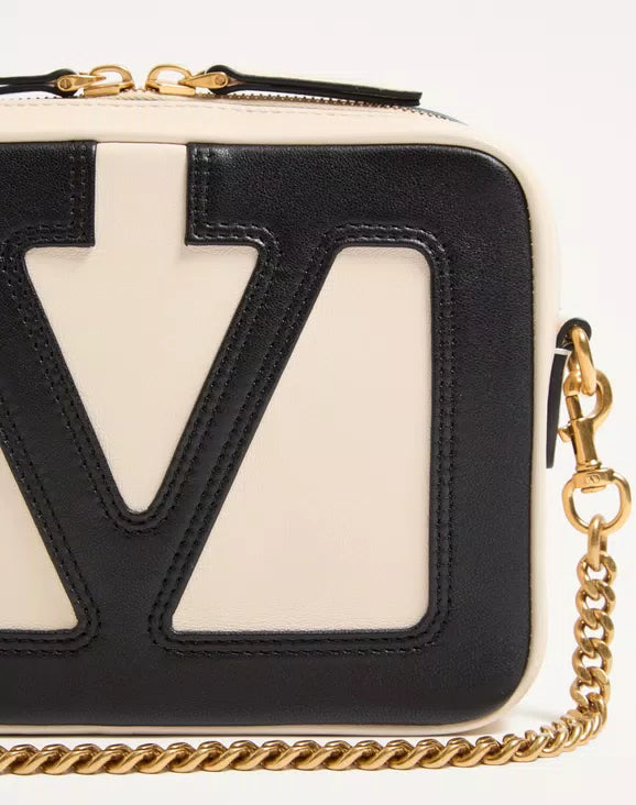 Valentino Garavani Borsa Viva Superstar